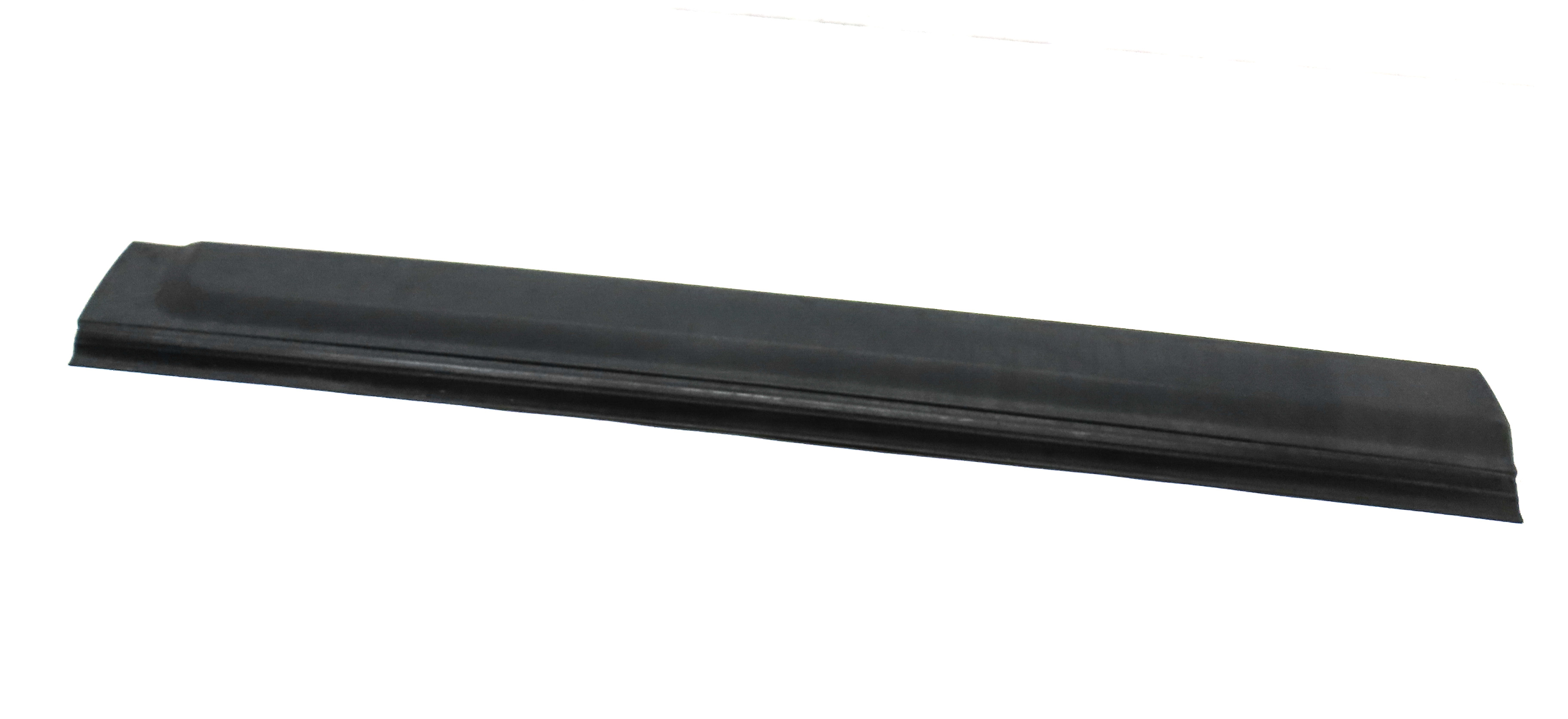 2011 LAND ROVER LR4 (L319) FRONT LEFT DRIVER LOWER DOOR MOULDING TRIM (BLACK) — exact item pictured